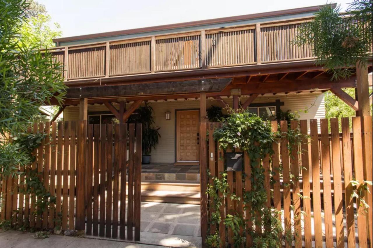 The Big Bungalow Rooms Los Angeles Exterior photo